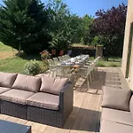 Renove Campagne Chic, 6 Pour 13 Pers., Jardin, Terrasse, Haute-loire - Fr-1-582-527 Farge
