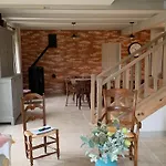 Holiday home Renove Campagne Chic, 6 Pour 13 Pers., Jardin, Terrasse, Haute-loire - Fr-1-582-527